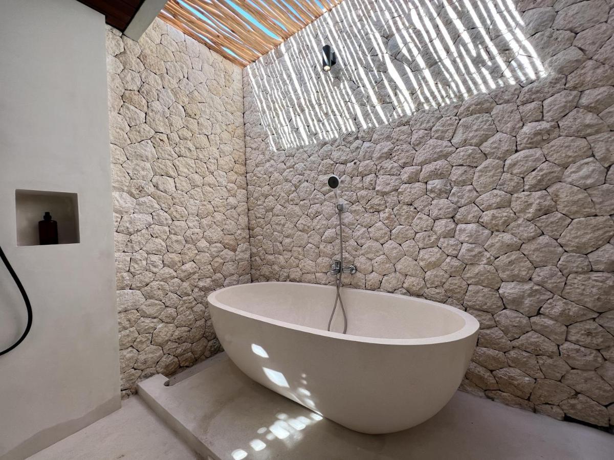 Moana Villa & Suites Bingin Улувату Екстер'єр фото