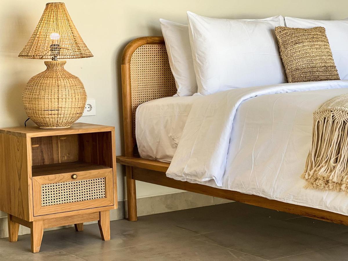 Moana Villa & Suites Bingin Улувату Екстер'єр фото